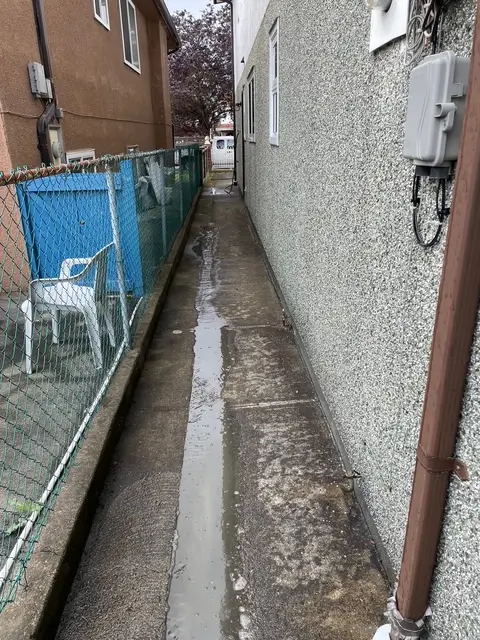 Walkway Before Before walkway pressure washing